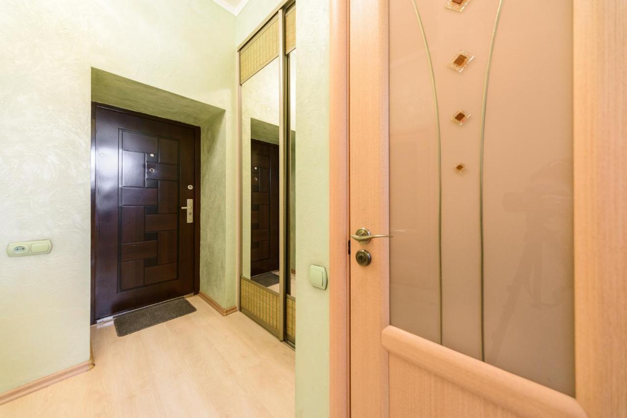 911 Apartments Antonovichа Kiev Exterior foto