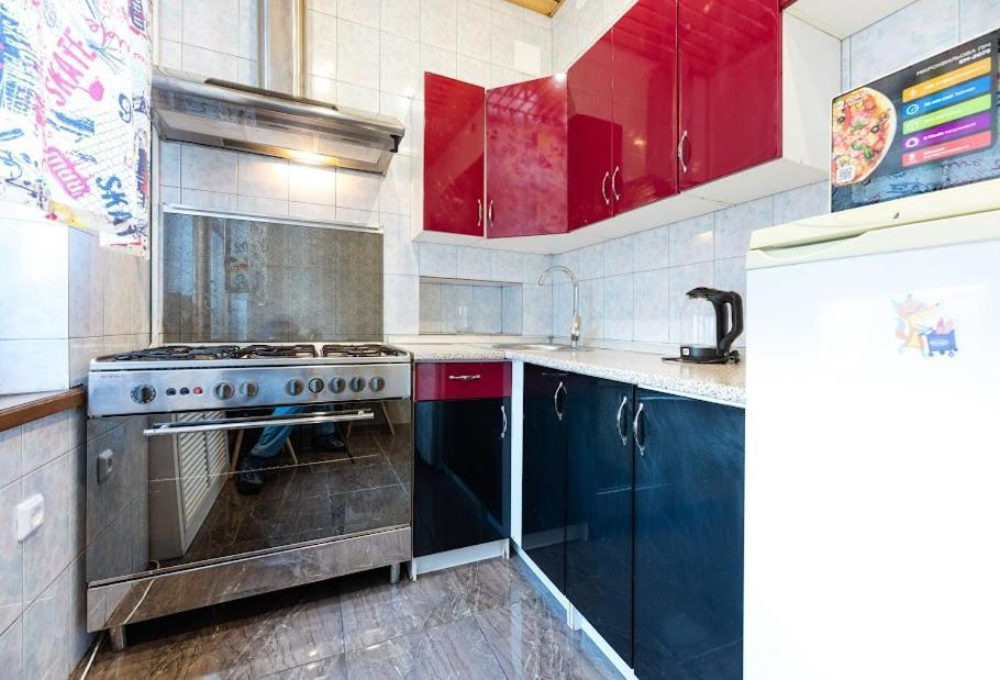 911 Apartments Antonovichа Kiev Exterior foto