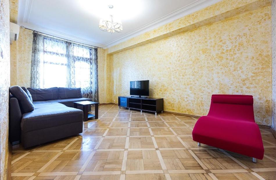 911 Apartments Antonovichа Kiev Exterior foto
