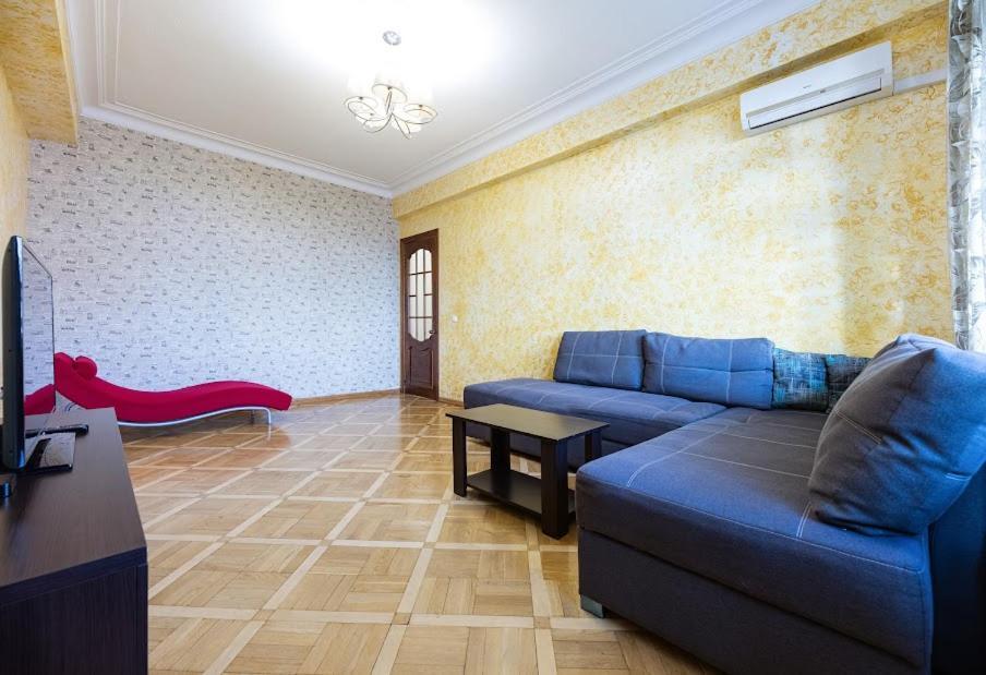 911 Apartments Antonovichа Kiev Exterior foto